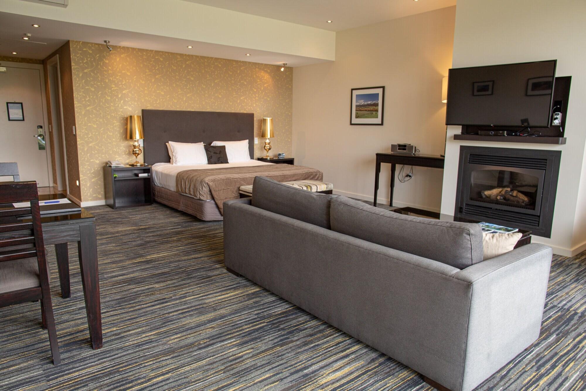 Braemar Lodge And Spa Hanmer Springs Zewnętrze zdjęcie A suite at the hotel