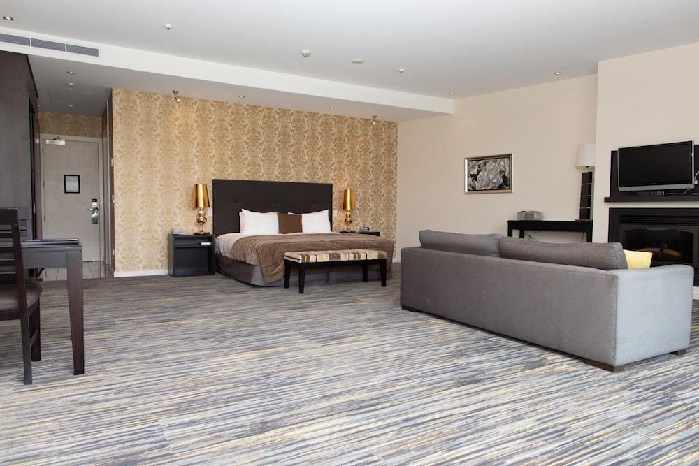 Braemar Lodge And Spa Hanmer Springs Zewnętrze zdjęcie Suite at the Radisson Blu Royal